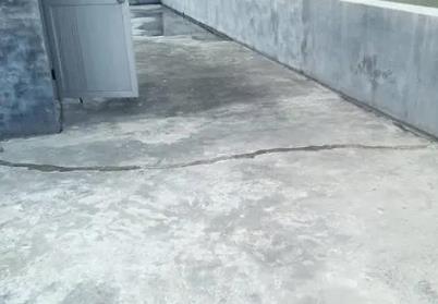 从化楼顶漏水维修公司分享下如何解决卫生间隐蔽部位漏水的问题?